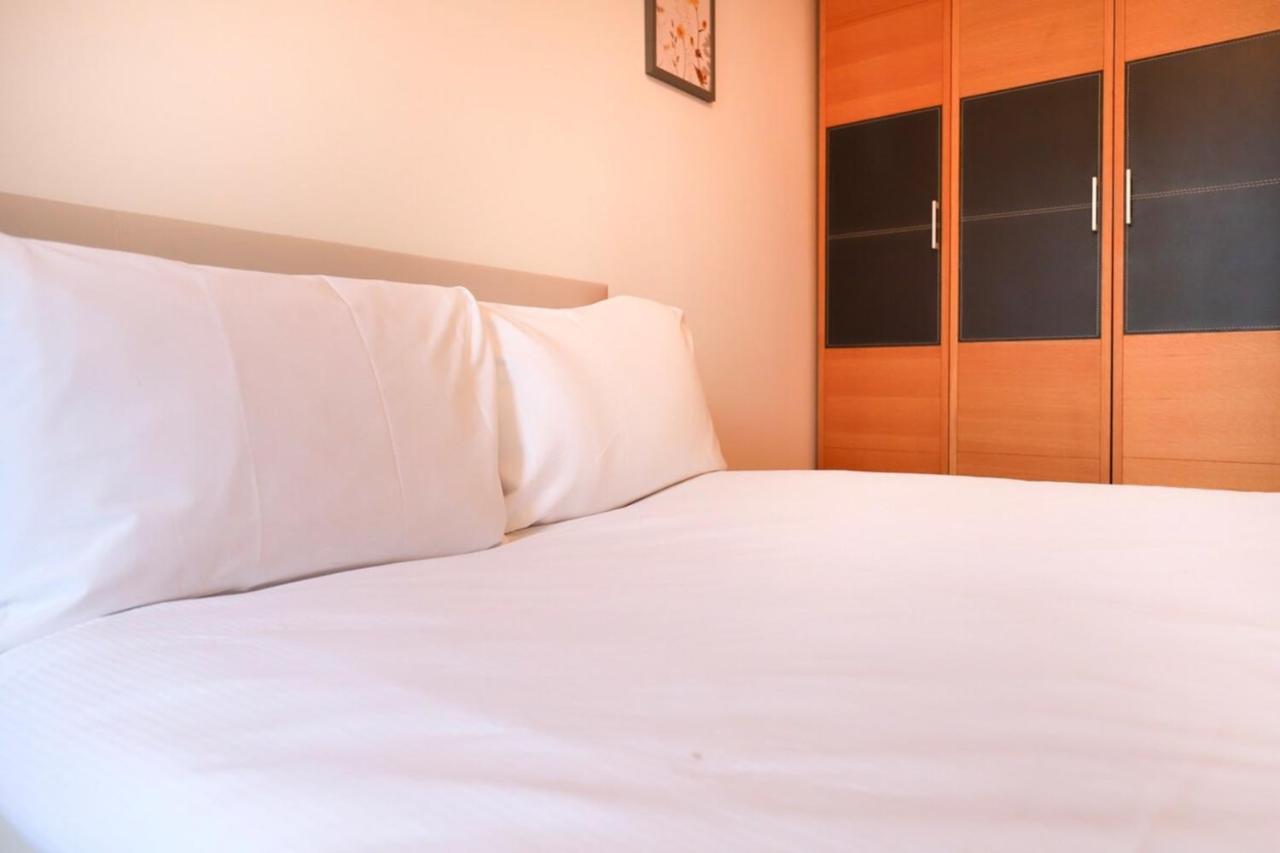 Beautiful 2 Bedroom Property In Borough Londres Extérieur photo