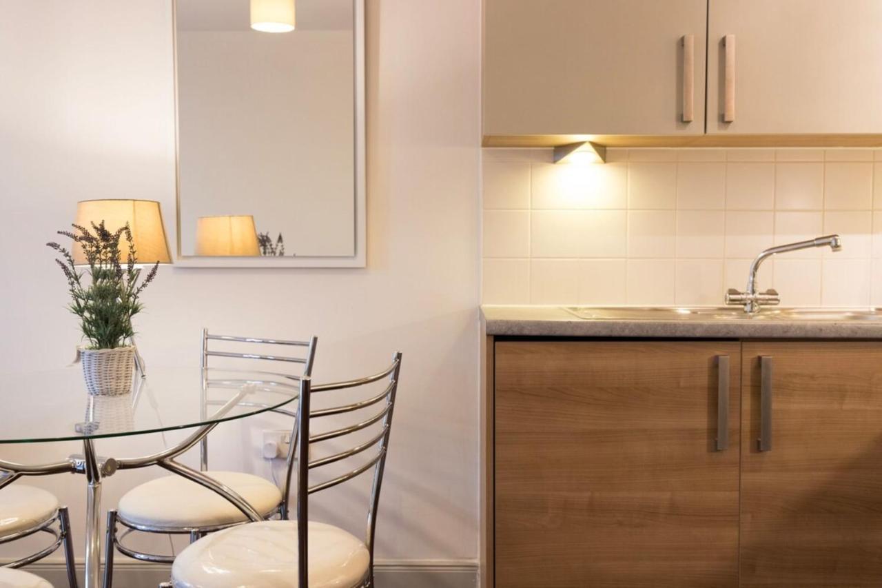 Beautiful 2 Bedroom Property In Borough Londres Extérieur photo