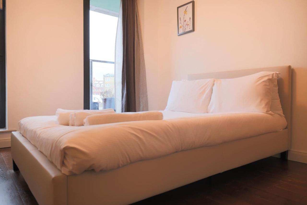 Beautiful 2 Bedroom Property In Borough Londres Extérieur photo